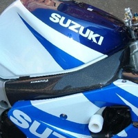 Pyramid Frame Covers | Carbon | Suzuki GSX-R600 2000>2003