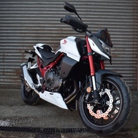 Pyramid Radiator Cheeks | Matte Black | Honda CB 750 Hornet 2022>Current