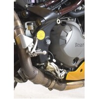 R&G Racing Spindle Plugs To Suit Benelli Cafe Racer 1130