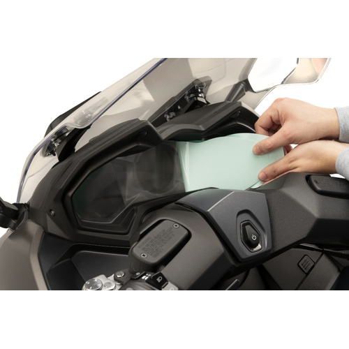 Puig Dashboard Protector Kymco Ak550 Premium 24' (Clear)
