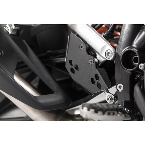 SW-Motech Brake cylinder GuardBlack. KTM 1050/1090/1190/1290 Adventure.(BPS.04.175.10100/B)