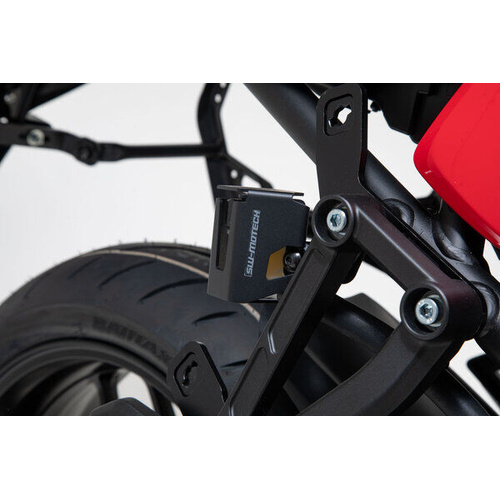 SW-Motech Brake fluid Reservoir Guard - Black. Yamaha Tracer 9 / GT (20-) / GT+ (22-). (SCT.06.921.10000/B)
